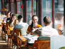 Upplev cafelivet och stämningen längs stadens kanaler