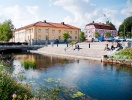 Du ska bo helt centralt vid Lilla Torget i Alingsås
