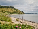 Året runt är havet vid Mols Bjerge och Fuglsø strand en skön plats för avkoppling och välmående