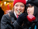 Smaka på allt det goda som hör julen till på Hamburgs julmarknader