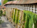 Det er en stor oplevelse at følge den gamle bymur hele vejen rundt om Rothenburg