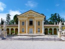 Palladios praktvillor pryder området - här Villa Babaro i Treviso