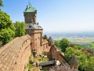 Se Alsaces største slot, Haut-Koenigsburg, som opførtes i år 1147 af en schweizisk adelsfamilie
