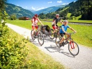 Zillertal har et fantastisk net af vandreruter og cykelstier som denne, der følger hele dalen