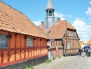 Det gamla rådhuset i Ebeltoft byggdes år 1789 och är en av stadens stora turistattraktioner