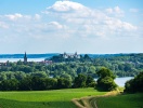 Plön er hovedbyen i søriget i Schleswig-Holstein og nærmest bygget på øer omgivet af De 5 Søer