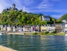 Slottet i Cochem tronar över den populära vinstaden