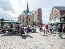 Gör en utflykt till historiska Ribe och se den praktfulla domkyrkan i centrum