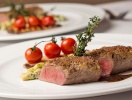 Hotellets restaurang är välrenommerad och du kan se fram emot den inkluderade middagen