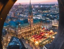 Oplev det historiske julemarked på Rådhustorvet i Hamburg