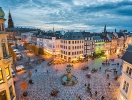 Amager Torv är mittpunkten på Strøget med Christiansborg i bakgrunden
