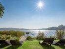Tillbaka på Der Seehof kan du vila och njuta av solens varma strålar vid sjön efter dagens äventyr