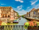 Njut av en semester i Alsace med närhet till vinvägens alla smultronställen - här Petite Venice i Colmar