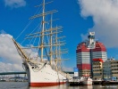 Du ska bo på ett flytande hotell med komfortabla hotellrum