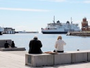 En kort tur över sundet och vips så hamnar du i Danmark