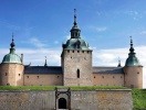 Bara en halvtimme från hotellet ligger det pampiga Kalmar Slott