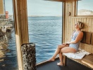 Mer havsnära än så här kan det inte bli - njut av utsikten över det glittrande havet!