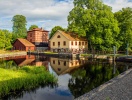 Det gamla godset och järnbruket Huseby Bruk är en spännande historisk upplevelse