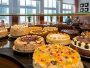 Marcipan serveres i alle afskygninger på Café Niederegger - og kageelskere er kommet i paradis her