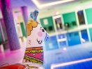 Og efter en lang dag på fødderne er hotellets swimmingpool et oplagt sted at slappe af