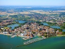 I må ikke gå glip af et besøg i hansestaden Stralsund, som også kaldes Porten til Rügen