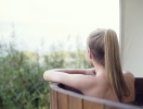 På NatureSpa kan I booke tid i hotellets kar med søudsigt