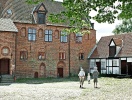 På Esrum kloster kan du få en levande inblick i kloster- och medeltida livet i forntidens Danmark