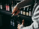 Njut av den goda maten i hotellets prisbelönade restaurang där du kan också få experthjälp vid vinvalet