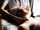 Du kan också unna dig en wellnessbehandling - hotellet har olika sorters massage att välja mellan