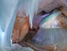 Eisriesenwelt, som betyder "värld av isjättar" på tyska, är världens största isgrotta och den är belägen i Werfen