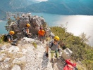 I Malcesine kan du ta den populära linbanan upp till områdets högsta bergstopp, Monte Baldo