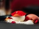 Hotellets gastronomi präglas av ett urbant tema och ger smakrika upplevelser i restaurang och Deli Lounge