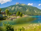 Du bor bara 750 meter från den måleriska Grundlsee, även kallad "Steiermarkshavet"