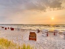 På Rügens strande stiller man de typiske tyske strandstole frem under sommeren