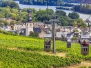I kan tag Seilbahn Rüdesheim op til Niederwald-monumentet, som venter med spektakulær udsigt over floden