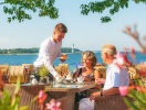 Der findes masser af restauranter langs kysten, hvor I kan stoppe og få et måltid