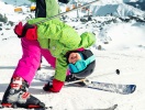 Der er ikke langt til pisterne fra Fügen - og skibussen stopper lige udenfor hoteldøren