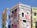 I Braunschweig kan man bl.a. blive i godt humør af at gå forbi Happy Rizzi House - unik popart-arkitektur midt i Altstadt