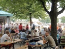 Hvad har Hannover at byde på ud over messer? Masser! Bl.a. et væld af madsteder og ølstuer ved Markthalle, Hannovers mave