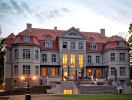 Schlosshotel Neustrelitz er indrettet i et palæ, der blev opført i begyndelsen af 1900-tallet