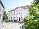 Det gamle palæ er nænsomt restaureret til et førsteklasses hotel med respekt for den klassicistiske arkitektur