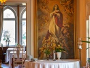 Slotshotellets restaurant skaber stemningsfulde rammer for de inkluderede middage