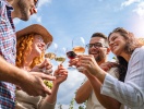 Skål för semestern och de goda stunderna - Italien är skapat för gemenskap och livsglädje