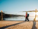 Tag på rolig vandretur langs søen og oplev naturens skønhed