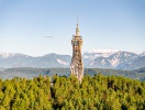 Bestig udsigtstårnet Pyramidenkogel og se hele Wörthersee brede sig under jer