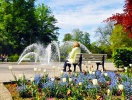 Wellnessmekkaet SaLü-Salztherme ligger lige op ad byens smukke kurpark