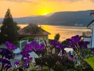 Tillbaka på hotellet kan du se fram emot att njuta av solnedgången över Wörthersee - och en drink