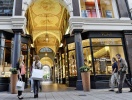 Hamburgs vackra shoppinggallerior lockar många turister