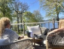 Hotellet har den hyggeligste solterrasse med udsigt over fjorden