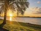 Holbæk Fjord præsenterer sig fra sin smukkeste side i Strandparken